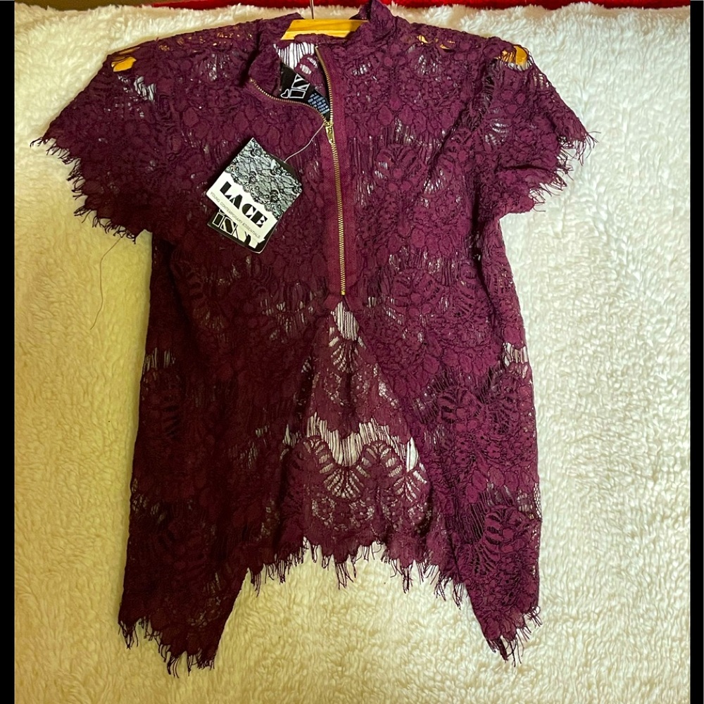 Small Lacey top